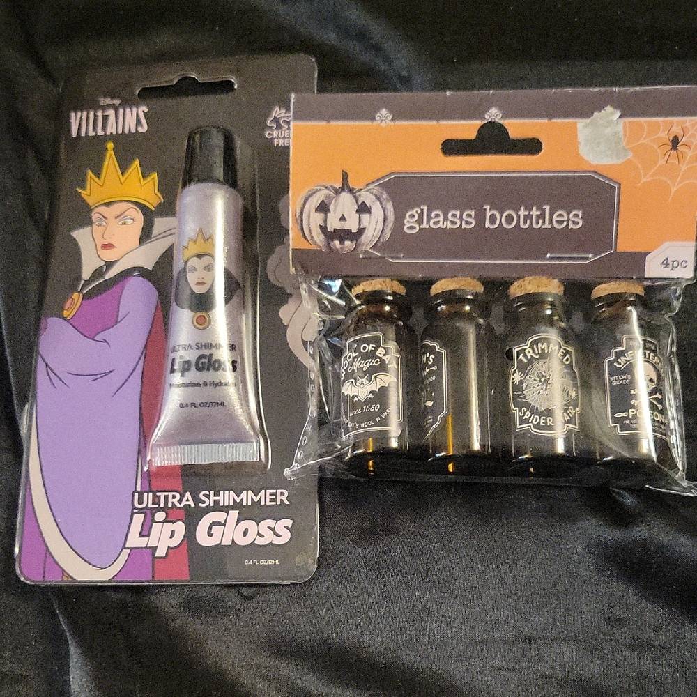 Disney Villains Lip Gloss and Glass Bottles Set